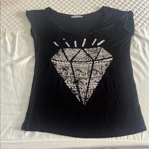 Charlotte Russe Black Graphic Cap Sleeve Tee